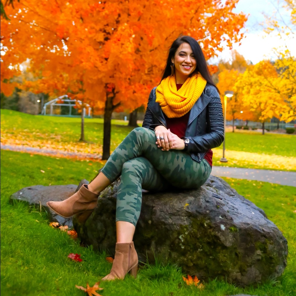 Meet your Posher, Marissa